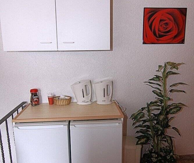 ホテル Zur Dorfschänke