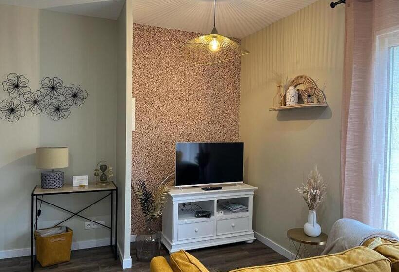 膳宿费 Les Chenes Rouges