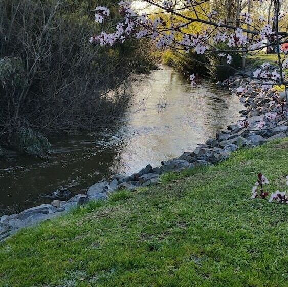 Yea Riverside Caravan Park