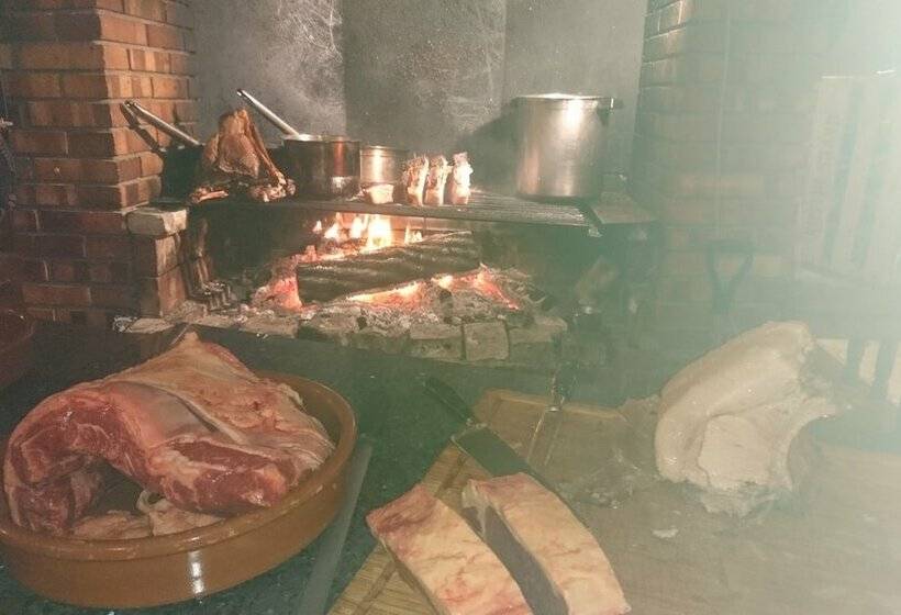 פונדק L Auberge De Mandrin