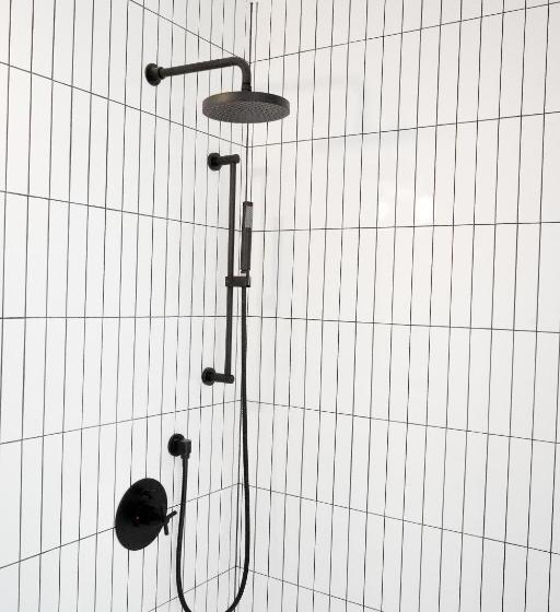 فندق فئة نجمة واحدة The Lakeside Motel