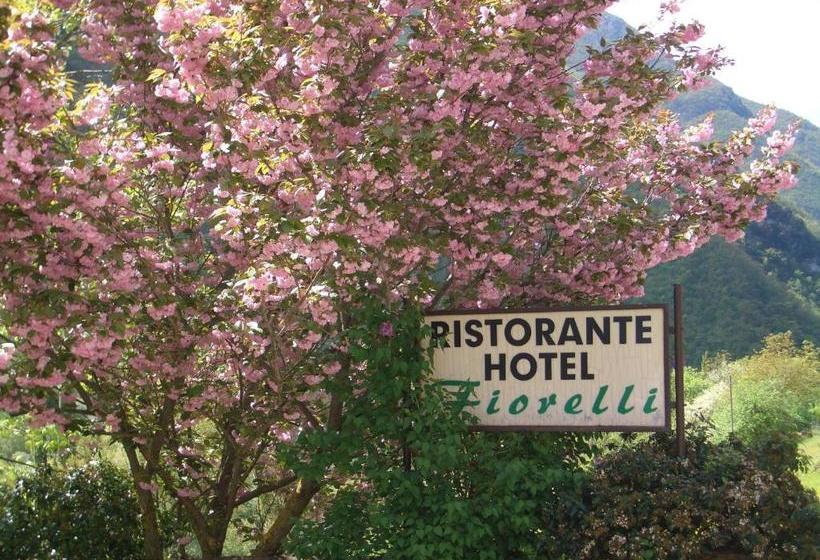 여관 Ristorante Fiorelli