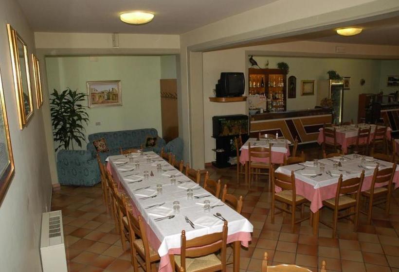 여관 Ristorante Fiorelli