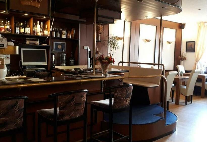 בית מלון כפרי Krone Lindow