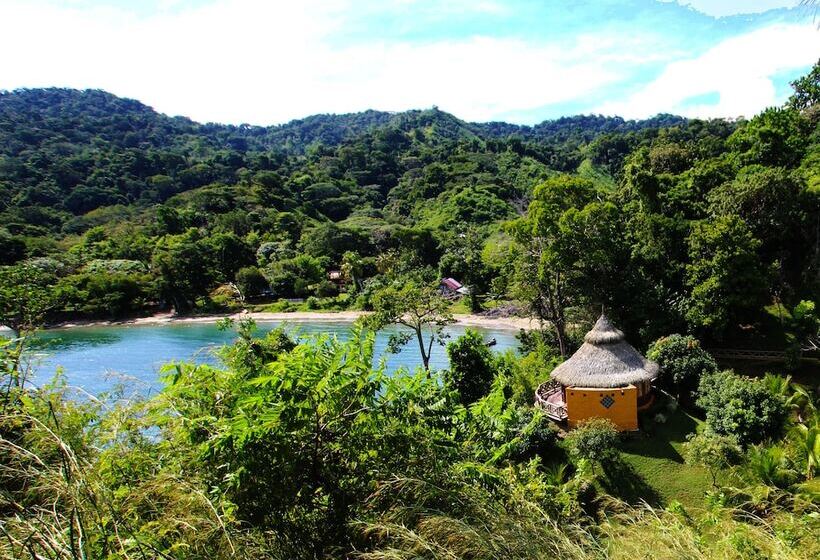 هتل Nautilos Trigana