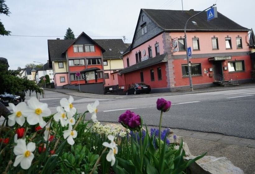 ホテル Restaurant Gemünden