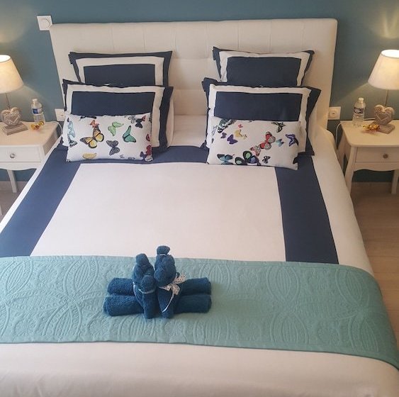 膳宿费 Notre Bastide Maison Et Table D Hôtes Sur Réservation, Piscine, Climatisation, Jacuzzi, Prise Pour V