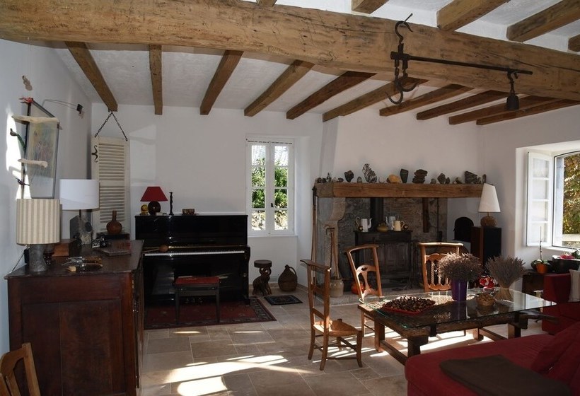 مبيت وإفطار Le Balcon De L'ossau