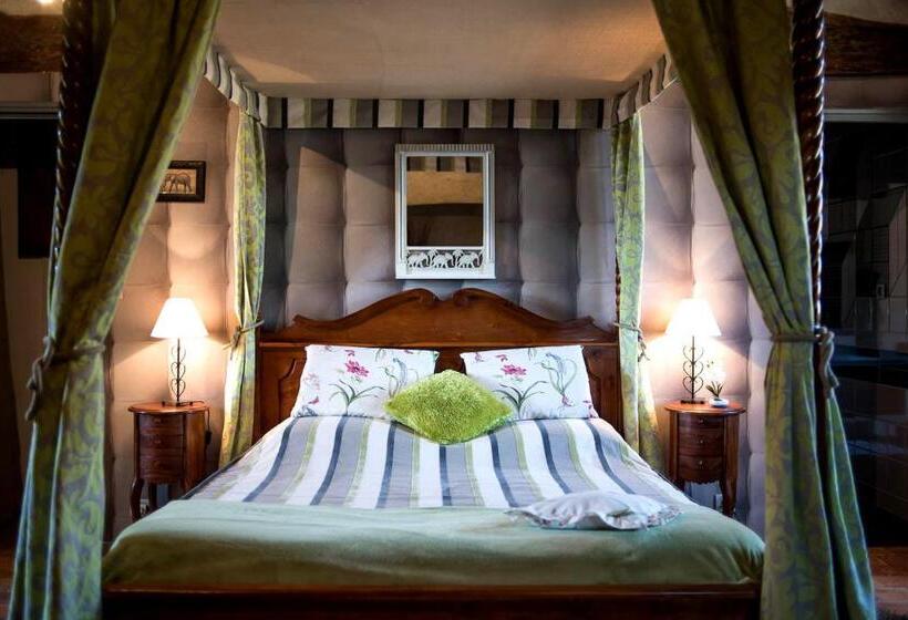 צימר Manoir De La Sénéchaussée De Lantiern
