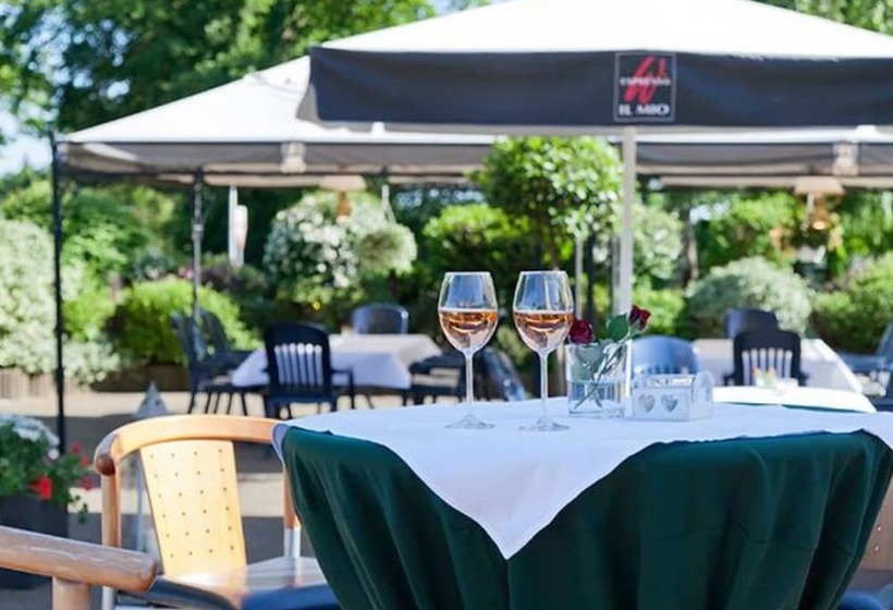 פונדק Landgasthaus Hotel Zur Alten Linde