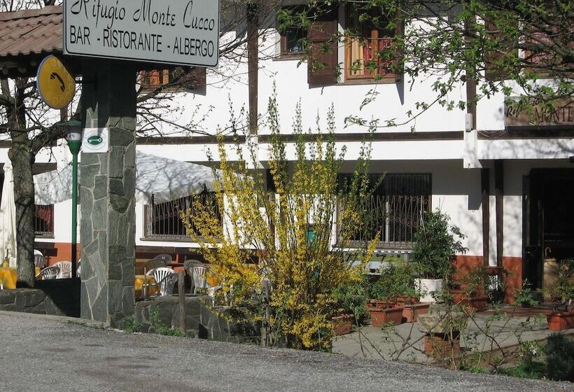 ホテル Albergo Rifugio Monte Cucco