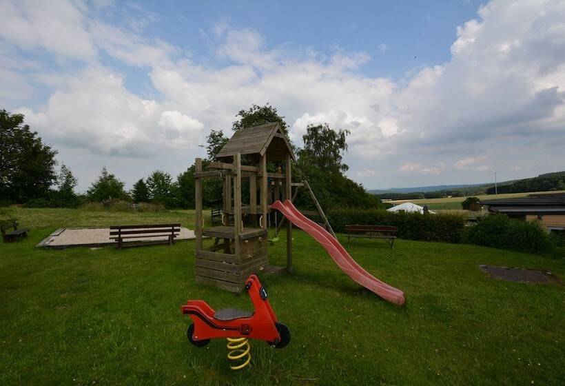 ホテル Kalenborner Hohe