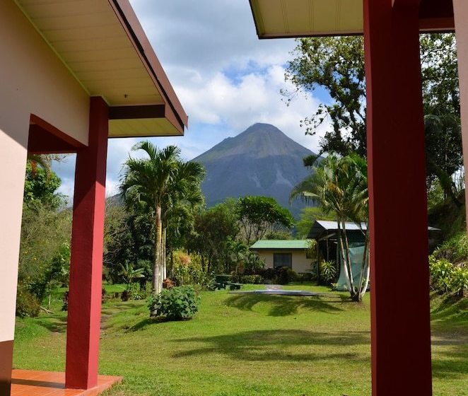 ホテル Lumbres Del Arenal Cabinas Y Villas