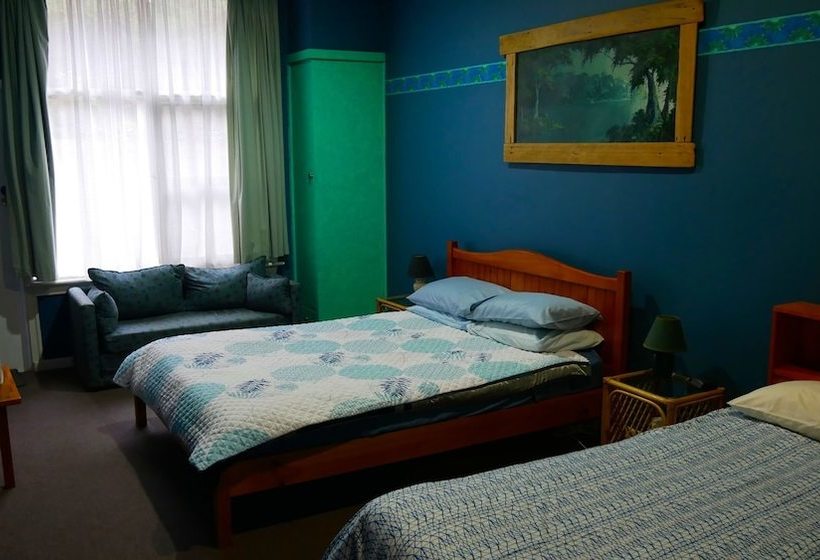 فندق Mount Black Lodge