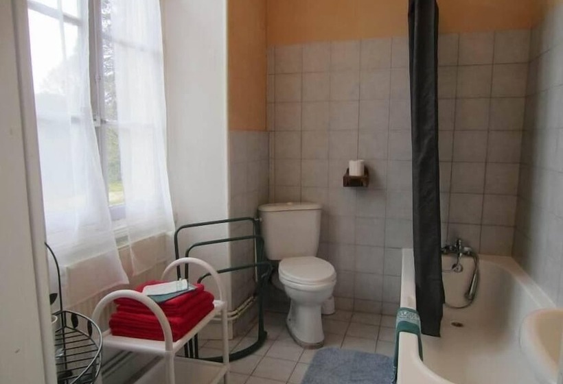 膳宿费 Domaine De Puytirel