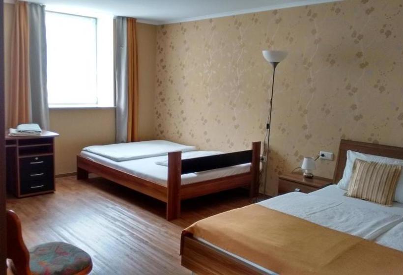 ペンション Landgasthaus Oberbillig