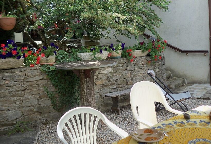 펜션 Les Egalieres