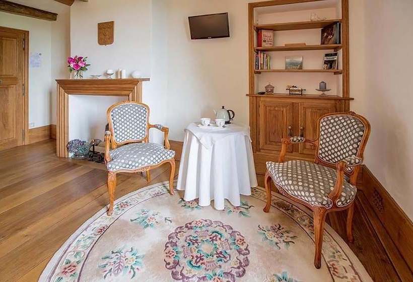 بنسيون Les Goubelins