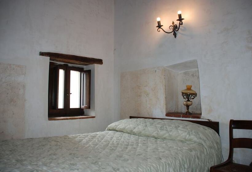 بنسيون Rifugio Della Rocca