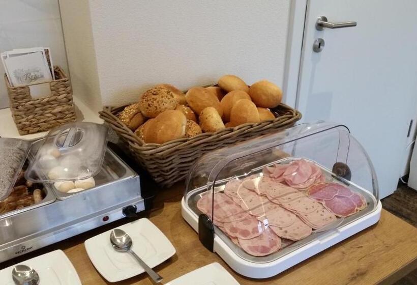 ペンション Gästehaus Vinaria