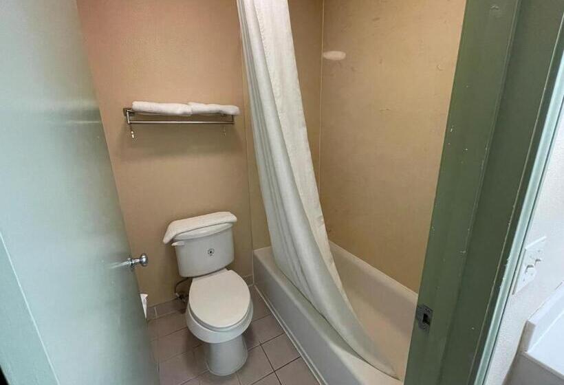 هتل Americas Best Value Inn Hobby Airport
