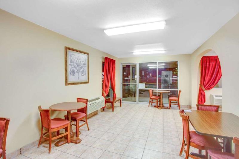 فندق Baymont By Wyndham Coalinga