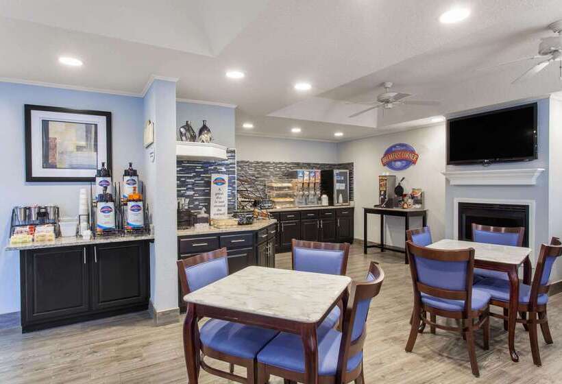 فندق Baymont By Wyndham Jacksonville/butler Blvd