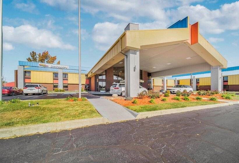 ホテル Baymont By Wyndham Muncie Near Ball State University