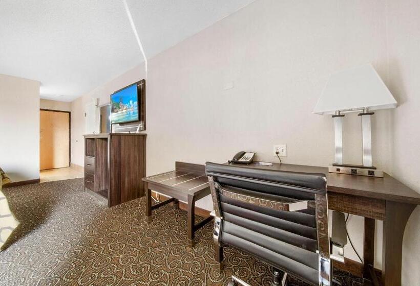 בית מלון כפרי Baymont By Wyndham Muncie Near Ball State University