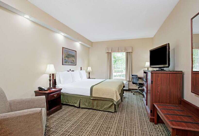 בית מלון כפרי Ormond Beach Inn