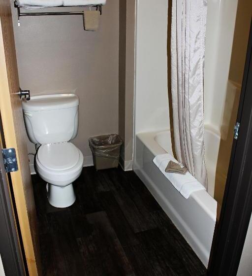 فندق Capri Inn & Suites   Beatrice