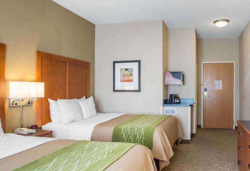 בית מלון כפרי Comfort Inn & Suites West Chester   North Cincinnati