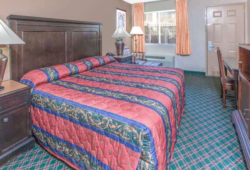 ホテル Knights Inn Forest Hill