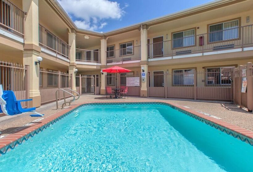 ホテル Knights Inn Forest Hill