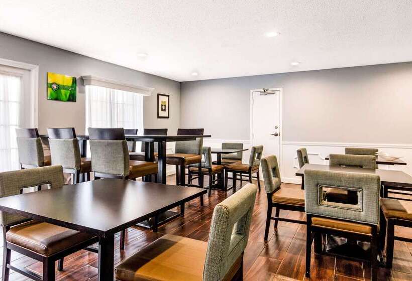 هتل Quality Inn Trussville I59 Exit 141