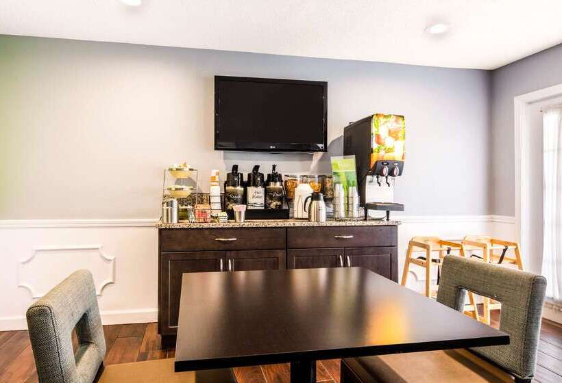 هتل Quality Inn Trussville I59 Exit 141