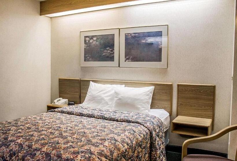 فندق Rodeway Inn