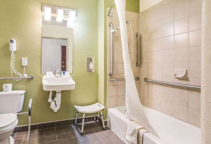 هتل Sleep Inn & Suites Jacksonville Near Camp Lejeune