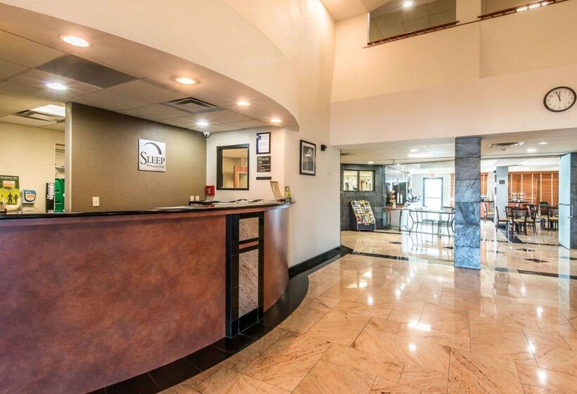 בית מלון כפרי Sleep Inn & Suites