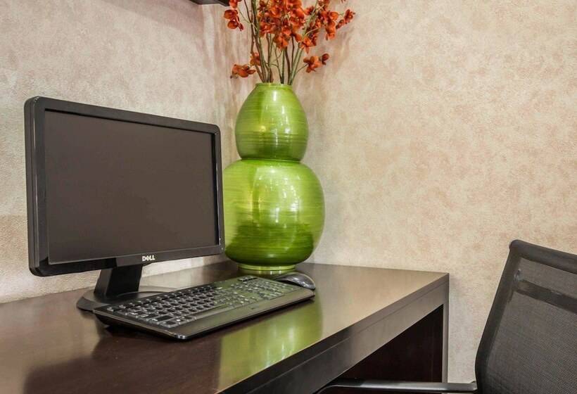 هتل Sleep Inn Asheville  Biltmore West