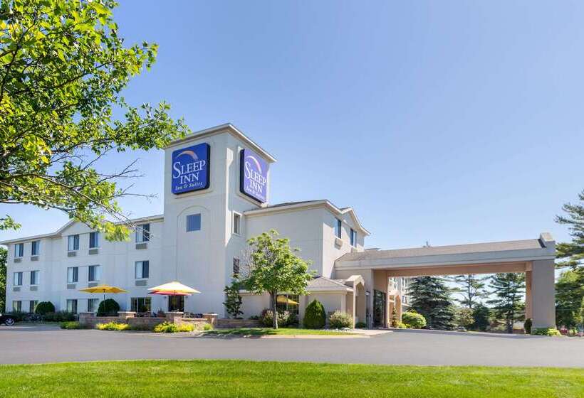 هتل Sleep Inn & Suites Bay View Acme   Traverse City