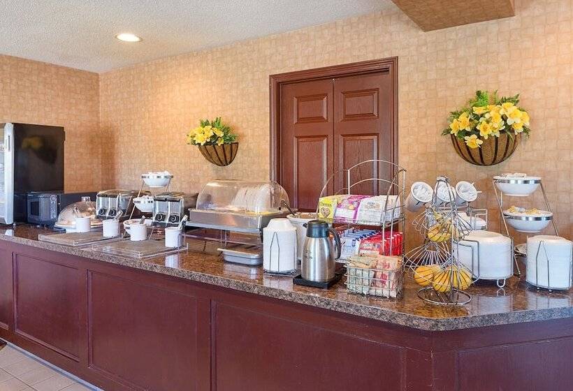 هتل Sleep Inn & Suites Bay View Acme   Traverse City