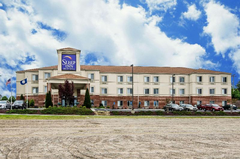 Отель Sleep Inn & Suites Danville Hwy 58