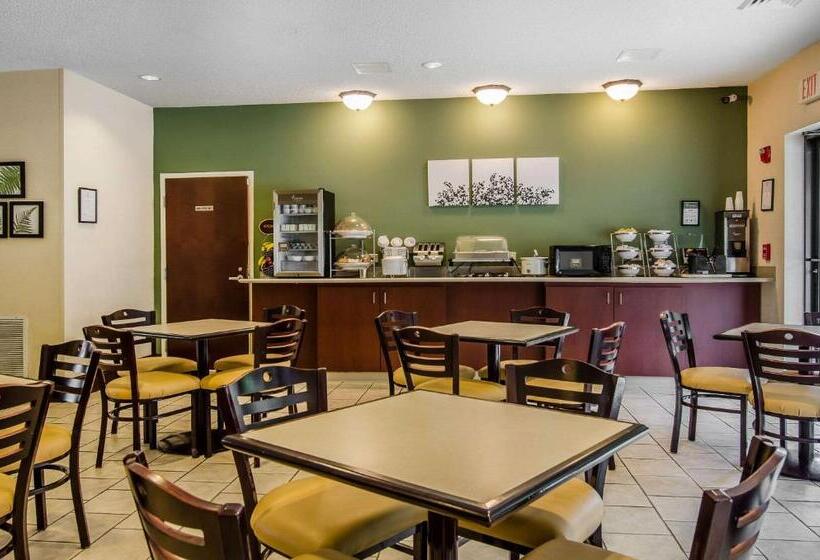 Отель Sleep Inn & Suites Danville Hwy 58