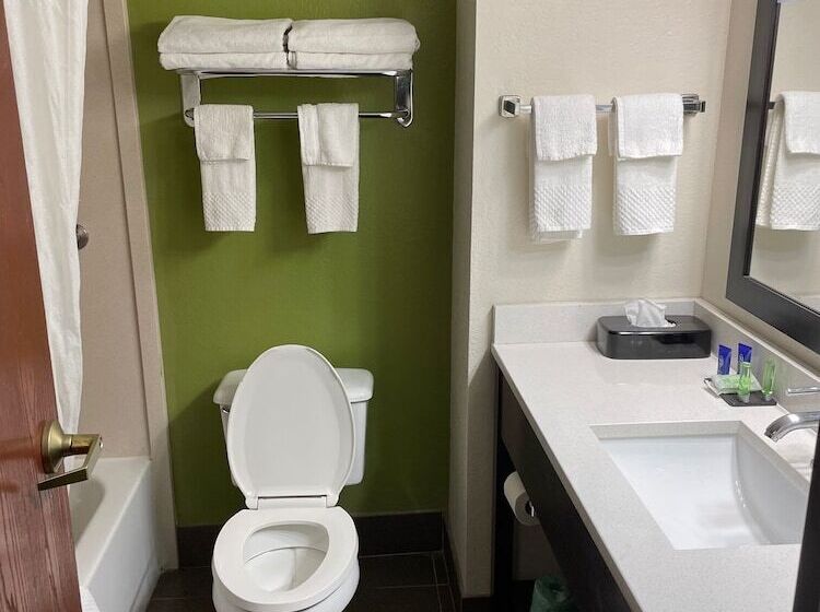 בית מלון כפרי Sleep Inn & Suites Near Sports World Blvd