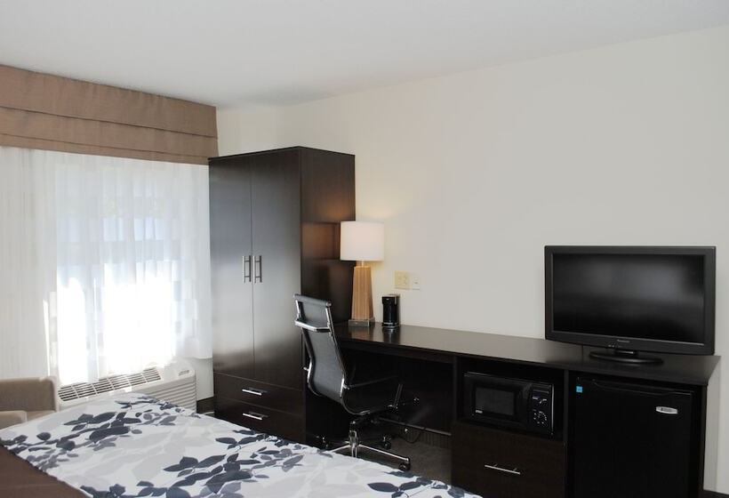 Отель Sleep Inn & Suites Queensbury  Lake George
