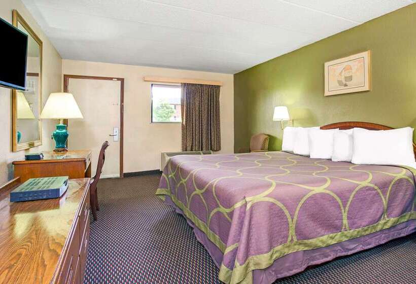 فندق Super 8 By Wyndham Fort Mitchell Cincinnati Area