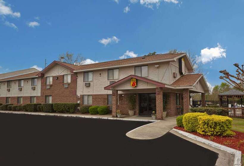 هتل Super 8 By Wyndham Greenville