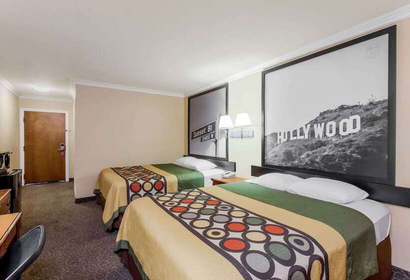 هتل Super 8 By Wyndham Los Angeles Downtown