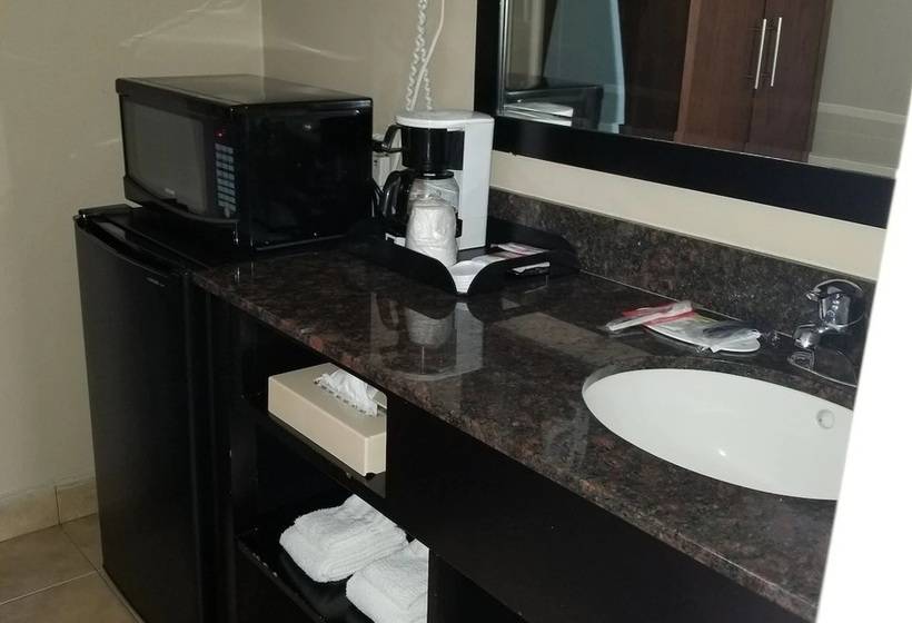 فندق Super 8 By Wyndham Los Angelesculver City Area